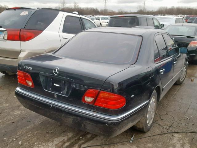 WDBJF65H2XA913320 - 1999 MERCEDES-BENZ E 320 BLACK photo 4