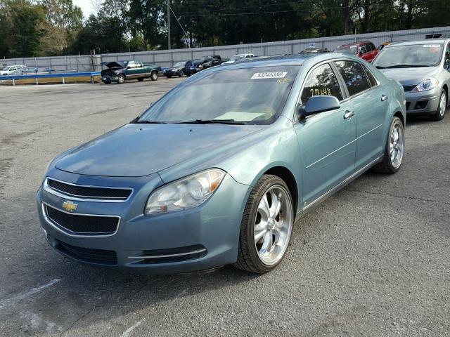 1G1ZH57B69F140870 - 2009 CHEVROLET MALIBU 1LT GREEN photo 2