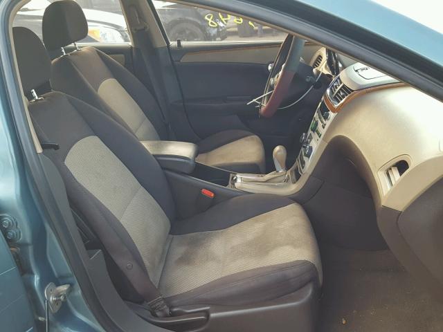 1G1ZH57B69F140870 - 2009 CHEVROLET MALIBU 1LT GREEN photo 5