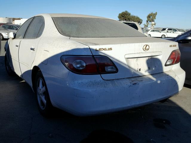 JTHBF30G020028677 - 2002 LEXUS ES 300 WHITE photo 3