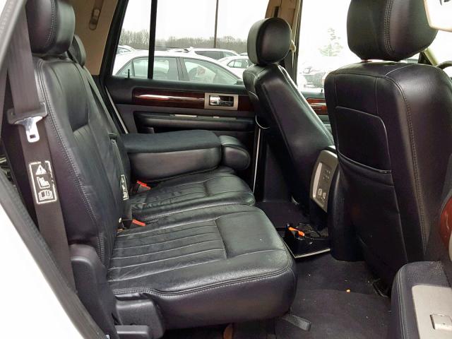 5LMFU28R23LJ46425 - 2003 LINCOLN NAVIGATOR Ақ фото 6