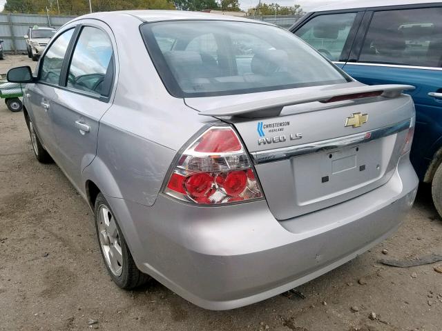 KL1TD56648B273461 - 2008 CHEVROLET AVEO BASE SILVER photo 3