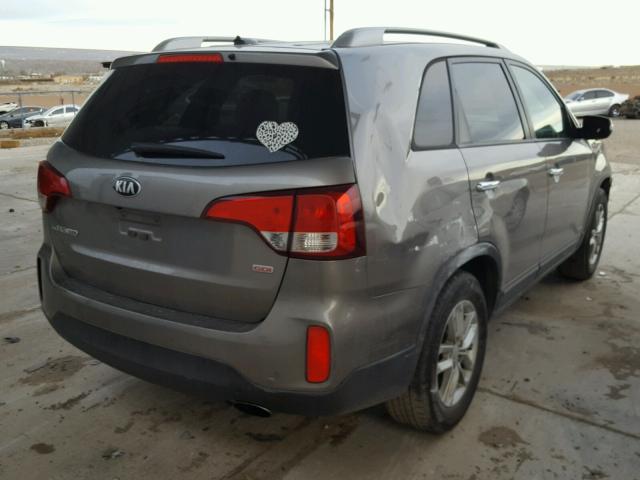 5XYKTCA61FG585467 - 2015 KIA SORENTO LX GRAY photo 4