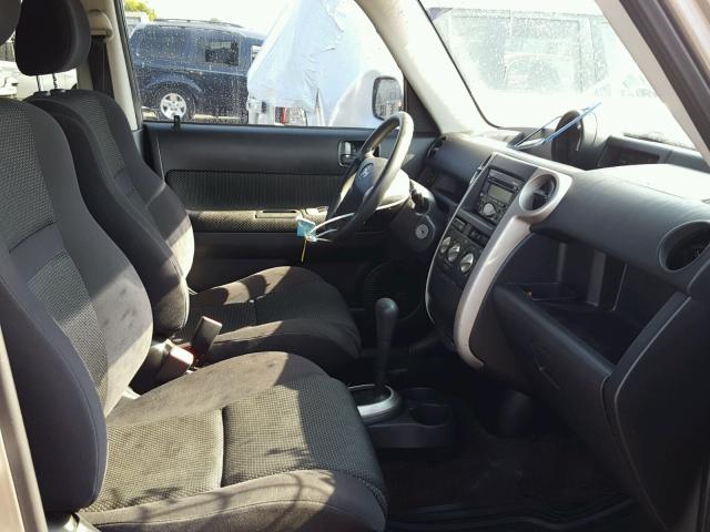 JTLKT324050213110 - 2005 TOYOTA SCION XB Boz foto 5