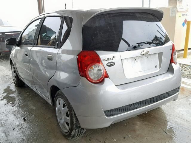 KL1TD66E09B372874 - 2009 CHEVROLET AVEO LS SILVER photo 3