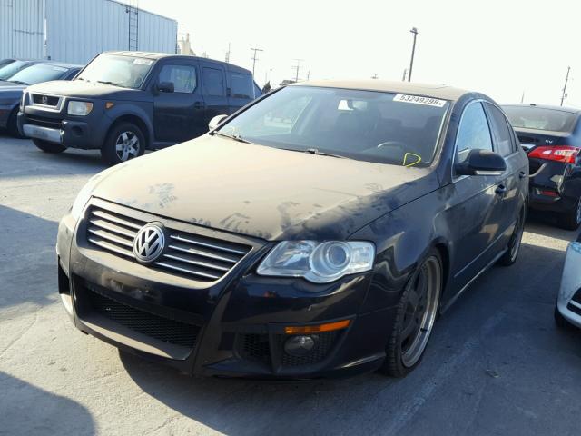 WVWAK73CX8E035320 - 2008 VOLKSWAGEN PASSAT KOM BLACK photo 2