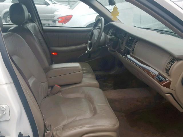 1G4CW54K424164492 - 2002 BUICK PARK AVENU WHITE photo 5