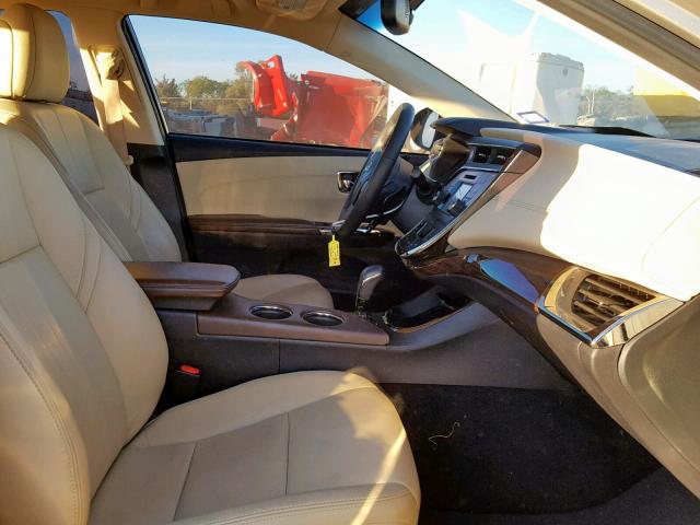 4T1BK1EB7FU138957 - 2015 TOYOTA AVALON XLE 棕色 照片 5