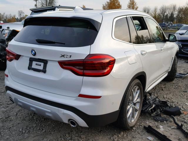 5UXTR9C57JLC82962 - 2018 BMW X3 XDRIVE3 WHITE photo 4