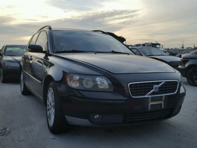 YV1MJ682352105855 - 2005 VOLVO V50 T5 BLACK photo 1