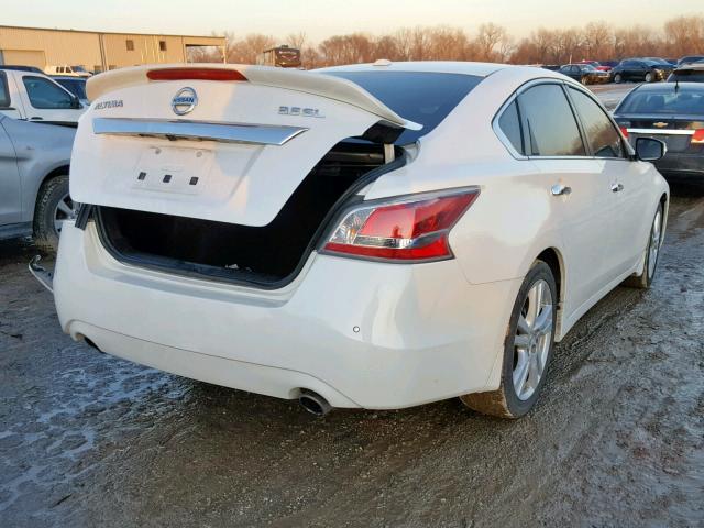 1N4BL3APXFC573546 - 2015 NISSAN ALTIMA 3.5 WHITE photo 4