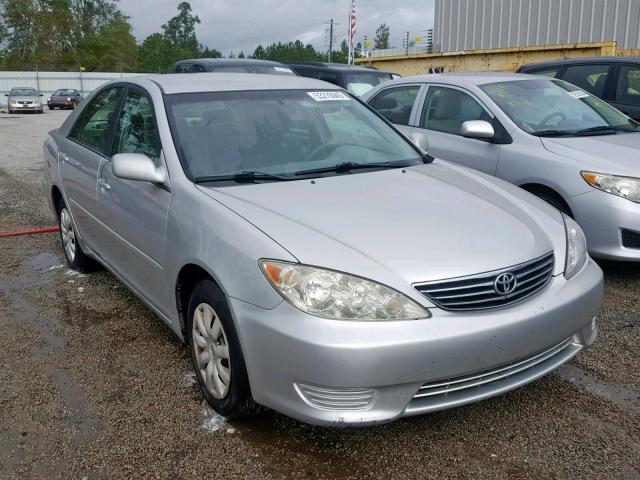 4T1BE32K65U995955 - 2005 TOYOTA CAMRY LE SILVER photo 1