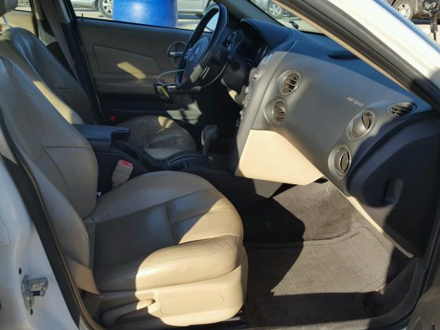 2G2WR554161141704 - 2006 PONTIAC GRAND PRIX WHITE photo 5