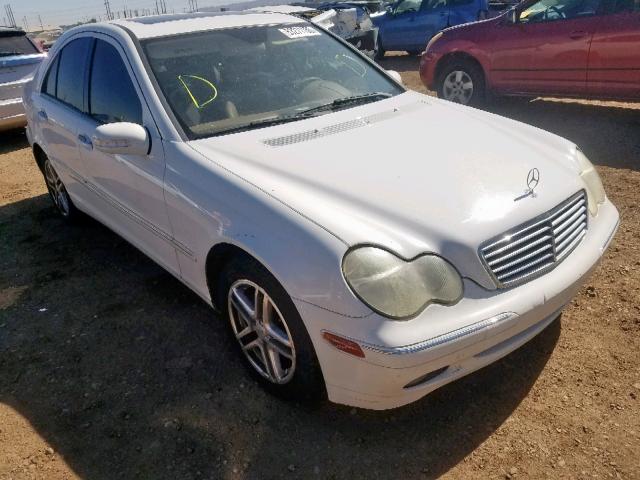 WDBRF61J24E015638 - 2004 MERCEDES-BENZ C 240 WHITE photo 1