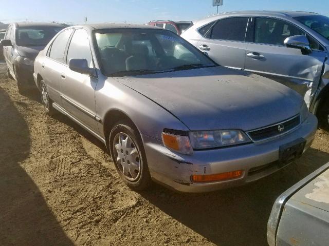 1HGCD5635TA283754 - 1996 HONDA ACCORD LX SILVER photo 1