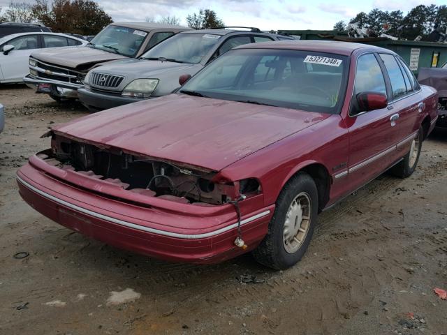 2FALP74W5SX109919 - 1995 FORD CROWN VICT RED photo 2