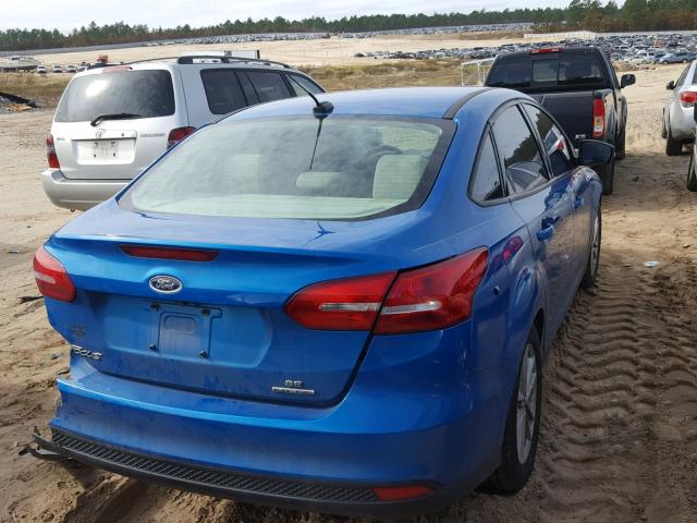 1FADP3F24GL355338 - 2016 FORD FOCUS SE BLUE photo 4