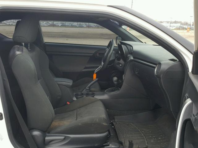 JTKJF5C7XB3020534 - 2011 TOYOTA SCION TC თეთრი ფოტო 5