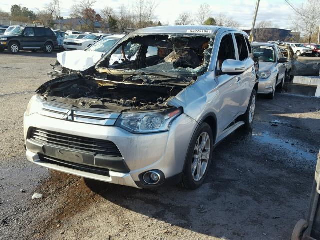 JA4AD3A36FZ007312 - 2015 MITSUBISHI OUTLANDER SILVER photo 2