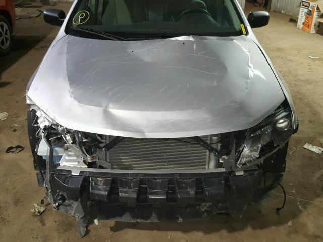 3FAHP0GA8BR120022 - 2011 FORD FUSION S SILVER photo 7