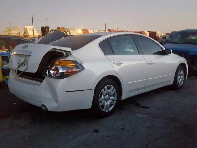 1N4AL2AP2AN513733 - 2010 NISSAN ALTIMA BAS WHITE photo 4