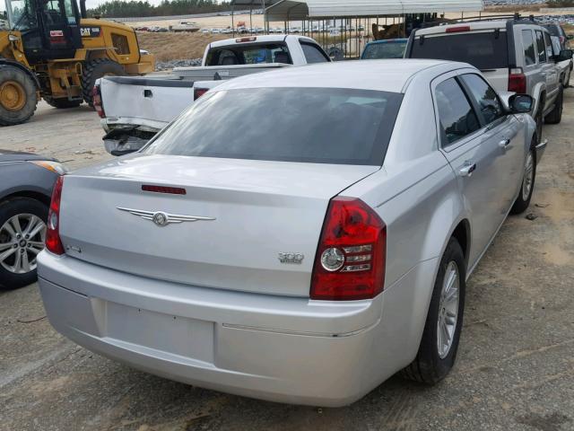 2C3CA4CD2AH281087 - 2010 CHRYSLER 300 TOURIN SILVER photo 4