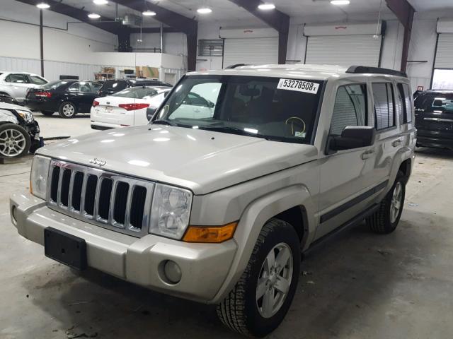 1J8HG48K08C229762 - 2008 JEEP COMMANDER SILVER photo 2