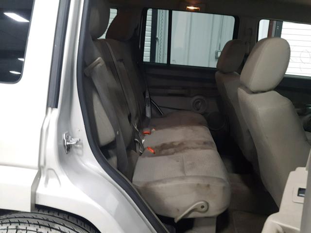 1J8HG48K08C229762 - 2008 JEEP COMMANDER SILVER photo 6