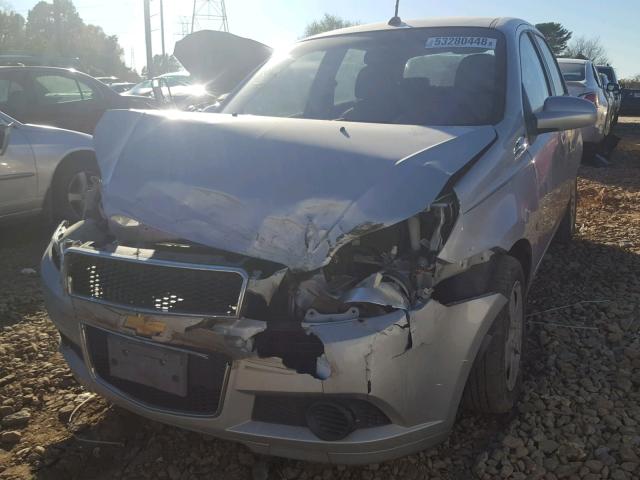 KL1TD66E09B670048 - 2009 CHEVROLET AVEO LS SILVER photo 2