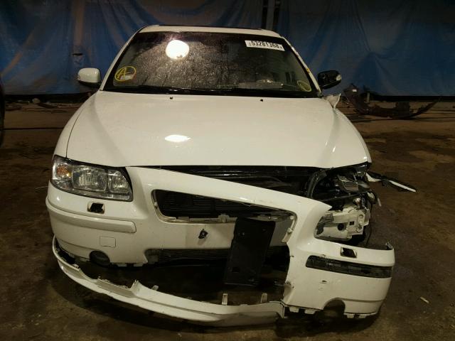 YV1RS592X72614324 - 2007 VOLVO S60 2.5T WHITE photo 9