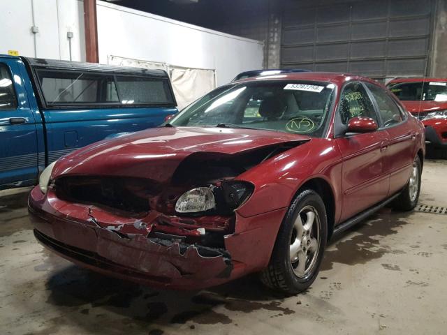 1FAFP55U22A167638 - 2002 FORD TAURUS SES RED photo 2