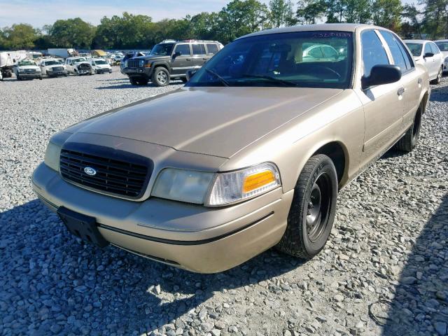 2FAFP71W3YX131220 - 2000 FORD CROWN VICT BEIGE photo 2