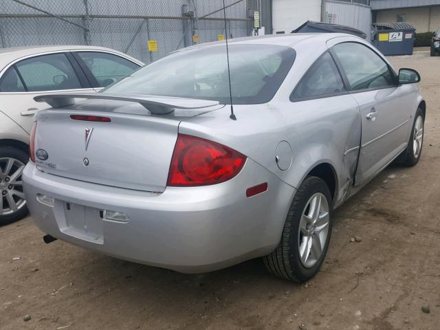 1G2AL15F177180433 - 2007 PONTIAC G5 SILVER photo 4