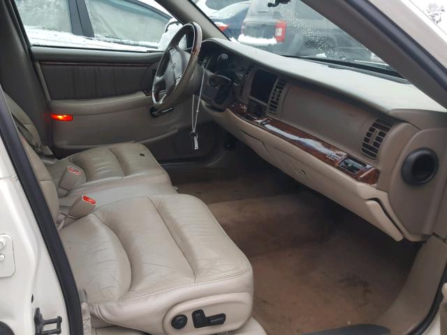 1G4CU541134181247 - 2003 BUICK PARK AVENU WHITE photo 5