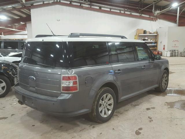 2FMGK5BC7ABB37011 - 2010 FORD FLEX SE GRAY photo 4