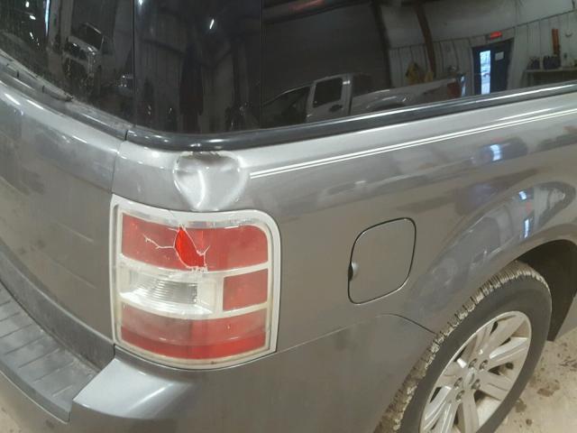 2FMGK5BC7ABB37011 - 2010 FORD FLEX SE GRAY photo 9