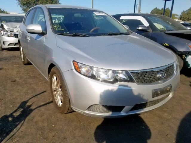 KNAFU5A22B5333220 - 2011 KIA FORTE EX SILVER photo 1