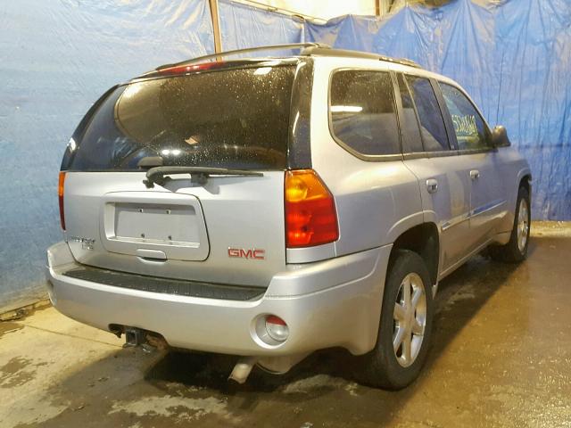 1GKDT13SX82123885 - 2008 GMC ENVOY SILVER photo 4