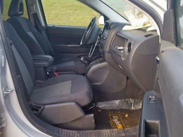 1J4FT47BX9D179180 - 2009 JEEP COMPASS SP 银色 照片 5