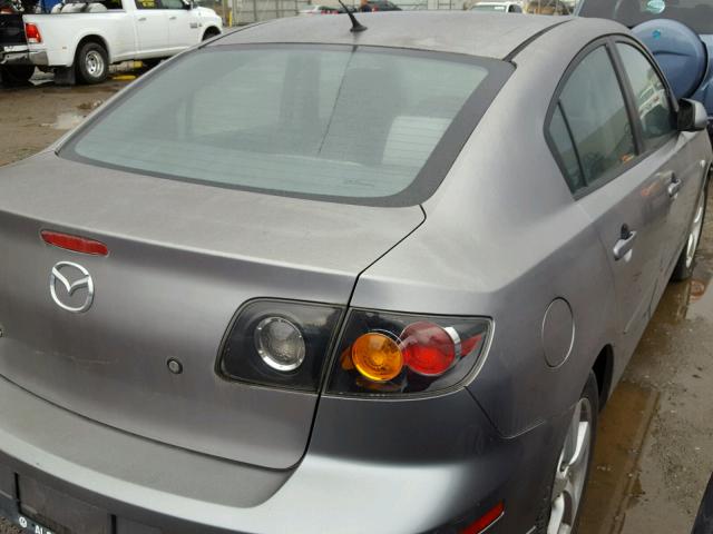 JM1BK123641143194 - 2004 MAZDA 3 S GRAY photo 4