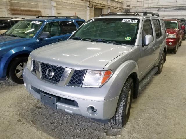 5N1AR18W15C790838 - 2005 NISSAN PATHFINDER GRAY photo 2