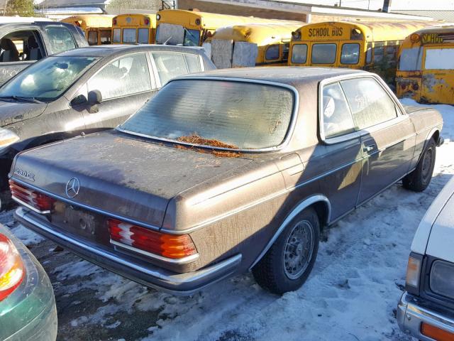 WDB12324312010918 - 1981 MERCEDES-BENZ 230CE BROWN photo 4