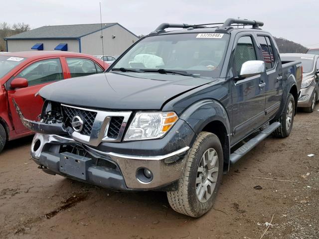 1N6AD0EV7AC431817 - 2010 NISSAN FRONTIER C GRAY photo 2