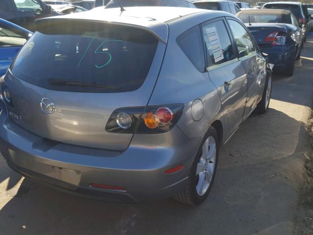 JM1BK143761408026 - 2006 MAZDA 3 HATCHBAC GRAY photo 4