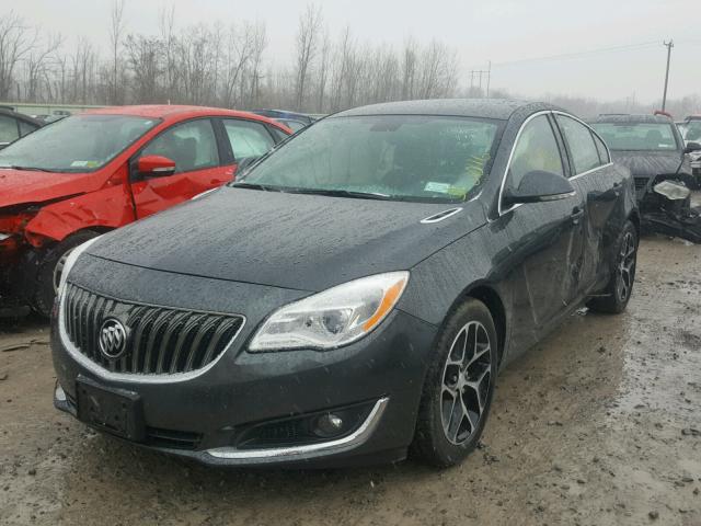 2G4GL5EXXH9125870 - 2017 BUICK REGAL SPOR SILVER photo 2