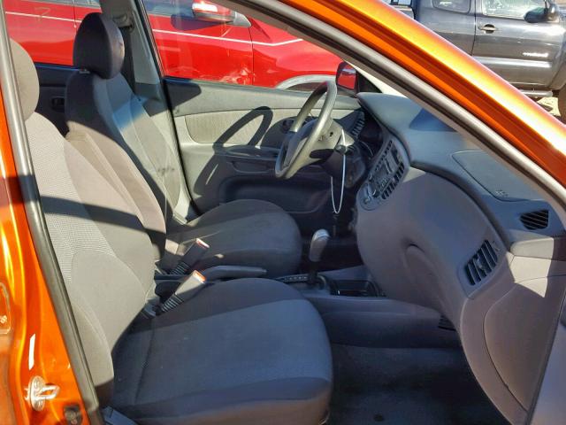 KNADE223696465332 - 2009 KIA RIO BASE ORANGE photo 5