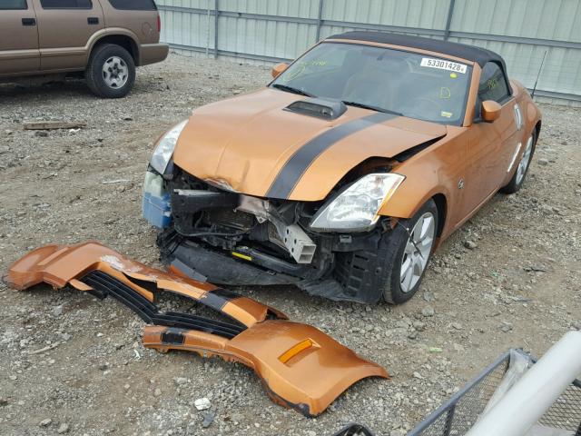 JN1AZ36A94T011498 - 2004 NISSAN 350Z ROADS ORANGE photo 2