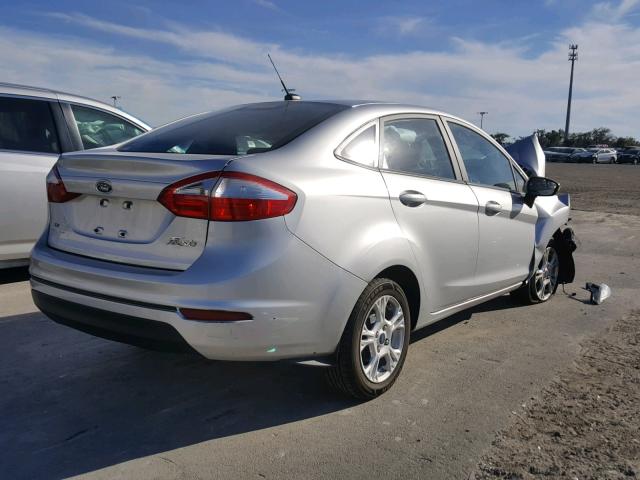 3FADP4BJ8GM174597 - 2016 FORD FIESTA SE SILVER photo 4