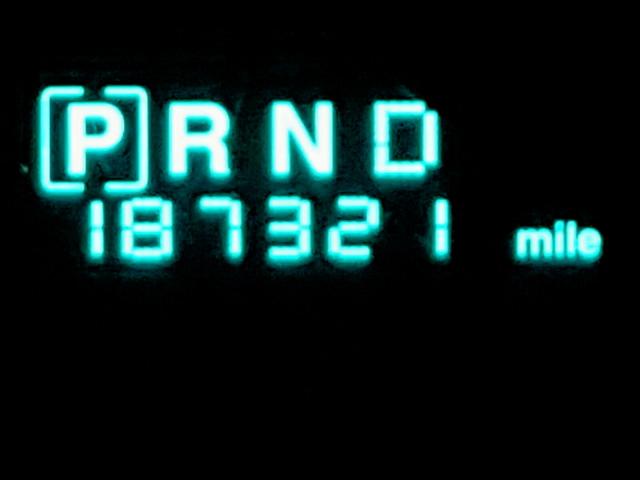 1J8HG58206C365554 - 2006 JEEP COMMANDER BLACK photo 8