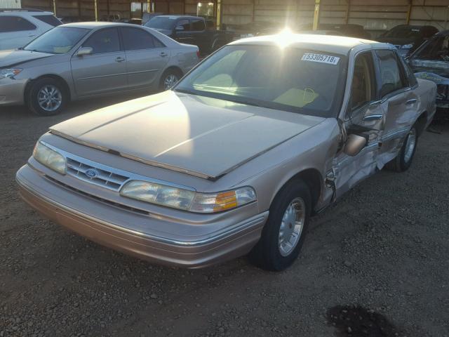 2FALP74WXTX143856 - 1996 FORD CROWN VICT TAN photo 2